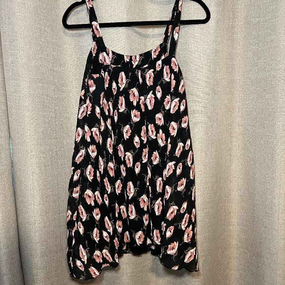 Glamorous Petite Floral Printed Plisse Cami Dress - Picture 16 of 16